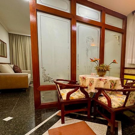 Hotel Comendador Трес Риус Екстериор снимка