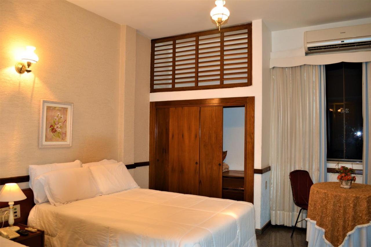Hotel Comendador Трес Риус Екстериор снимка