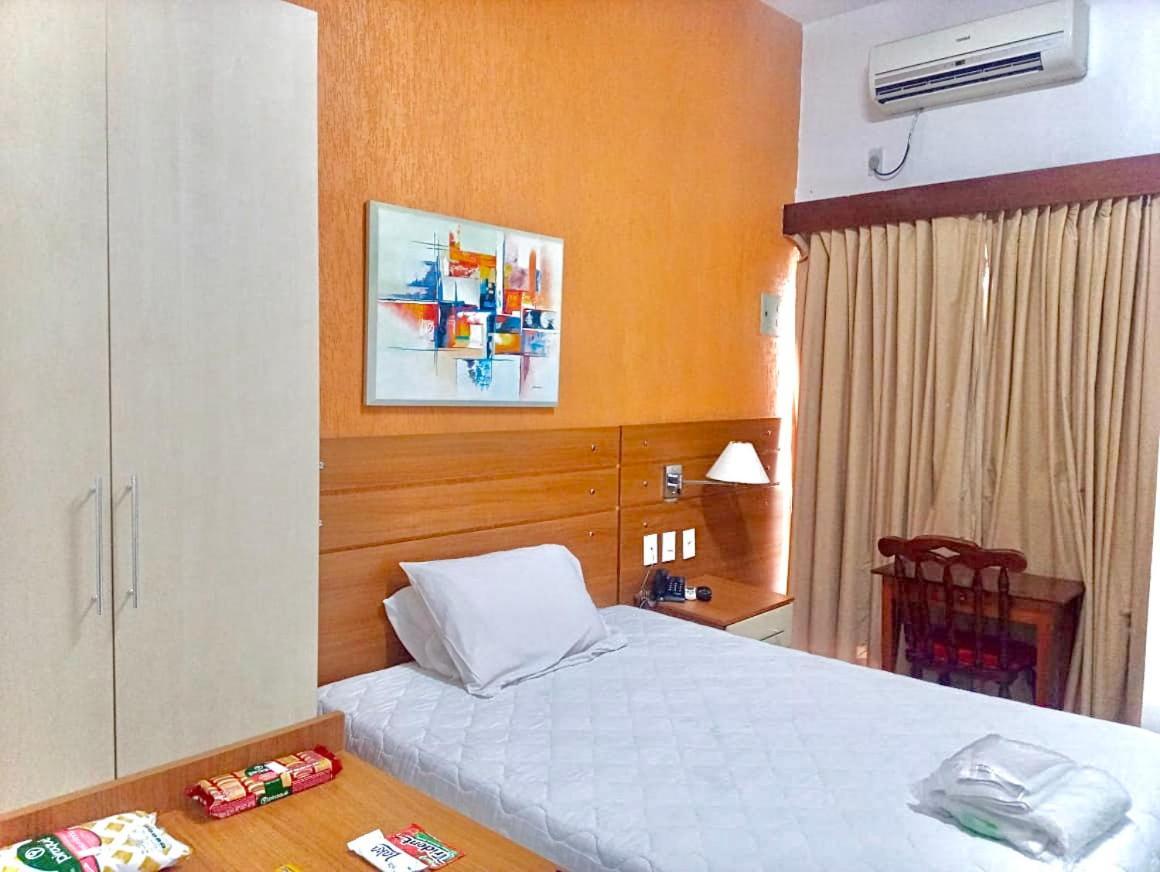 Hotel Comendador Трес Риус Екстериор снимка